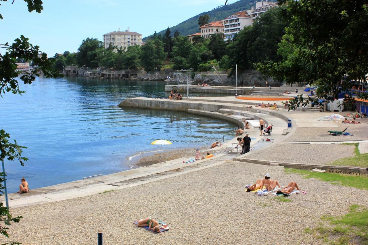 Apartments With A Parking Space Lovran, Opatija - 7869 Exterior foto
